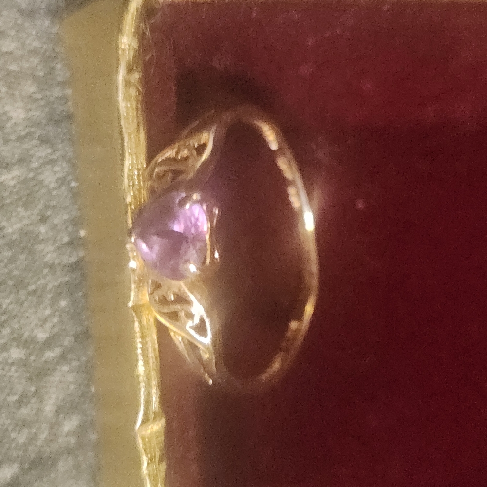 10kt Gold Heart Ring with Amethyst - Picture 10 of 15